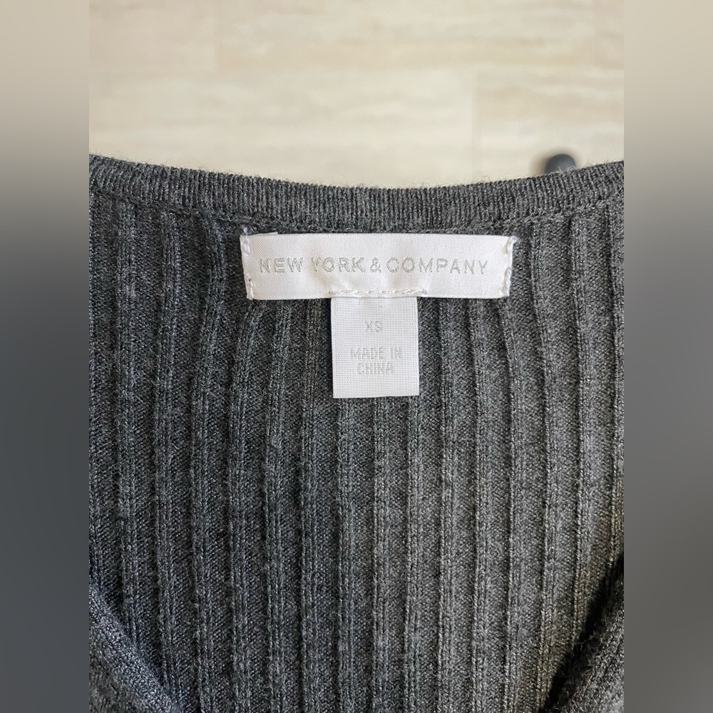 NY&CO Gray Bodycon V-Neck Dress - Picture 2 of 7